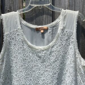 Ellen Tracy lace and sheer trim shell. Cream.  Size large. VGUC